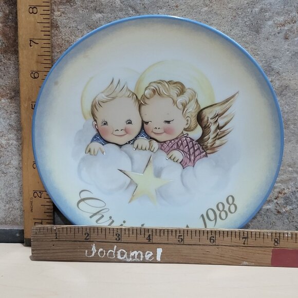 Schmid Hummel Christmas 1988 Cheerful Cherubs Decorative Wall Hanging Plate - Picture 6 of 12
